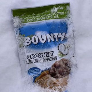 Na zimní večery nebo na vánoční snídani? 🍫☕👌 Horká Bounty čokoláda se hodí kdykoliv a ke všemu. Navíc perfektně zahřeje....